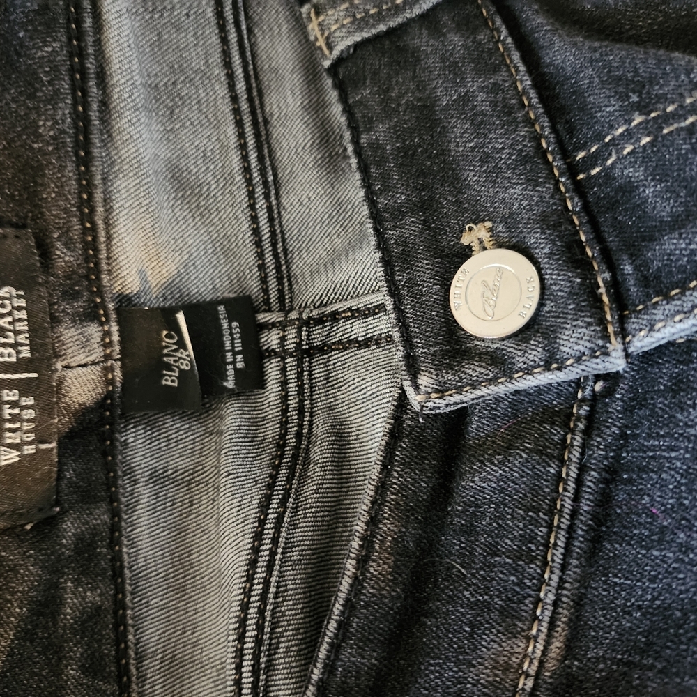 White HOUSE BlACK MARKET Grey JEANS